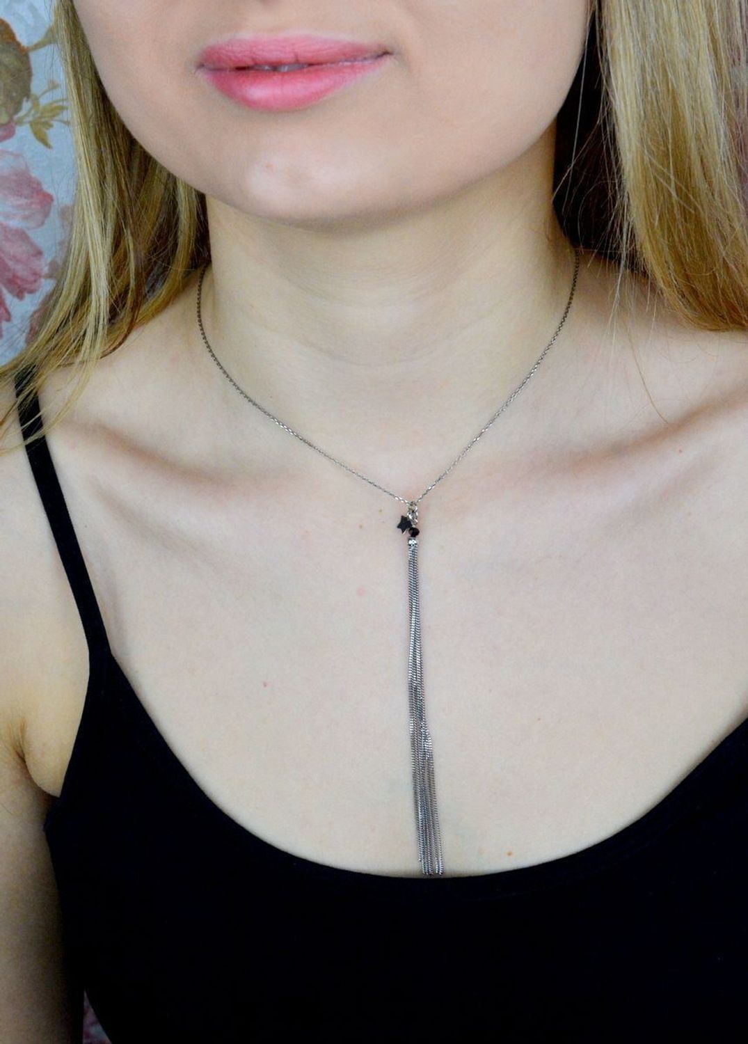 Srebrny naszyjnik damski krawatka z Gwiazdką DIA-NSZ-KRAWATKA9-925. Stylowy damski naszyjnik typu krawatka.  Taki prezent z pewnością przypadnie do gustu każdej modnej kobiecie. Naszyjnik z wiszącymi kłosami..jpg