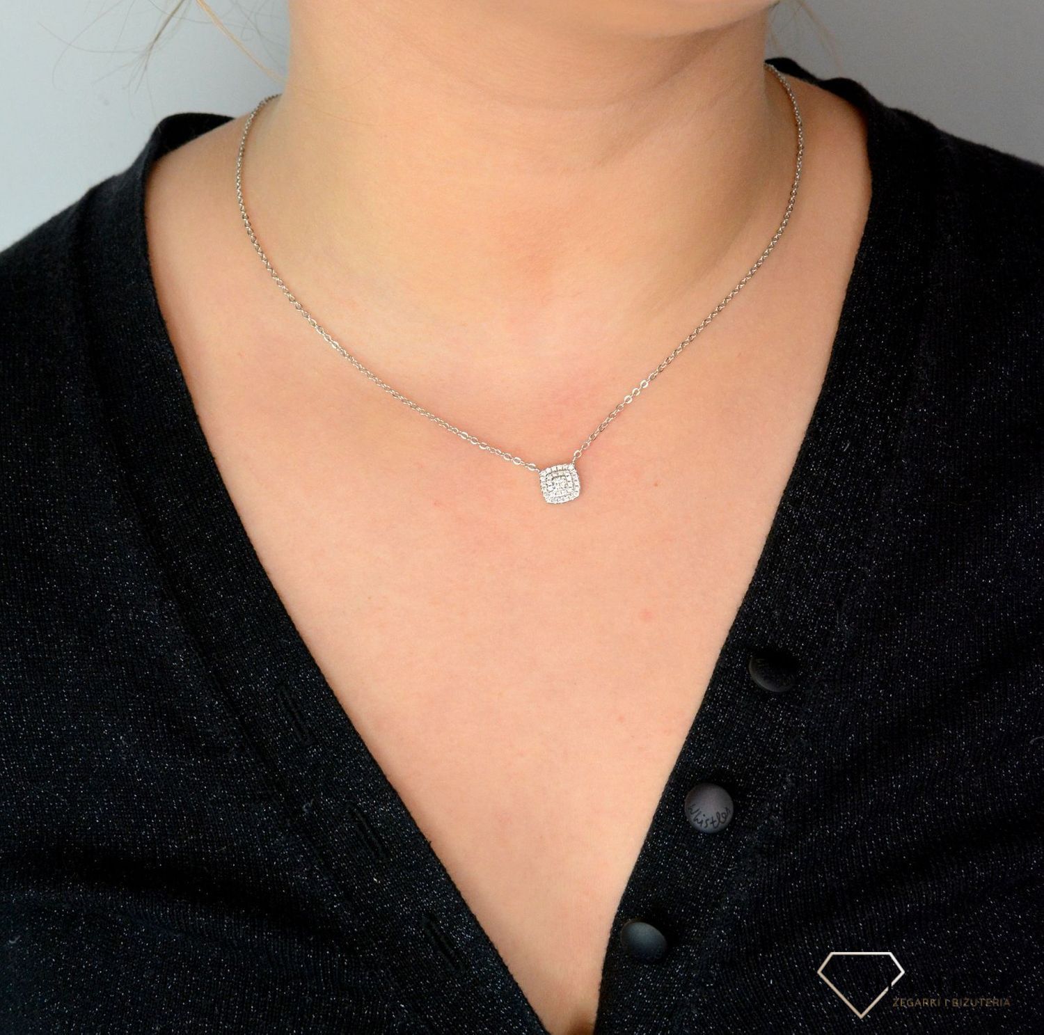Srebrny naszyjnik celebrytka kwadracik z cyrkonią DIA-NSZ-KWADRACIK1-925.jpg