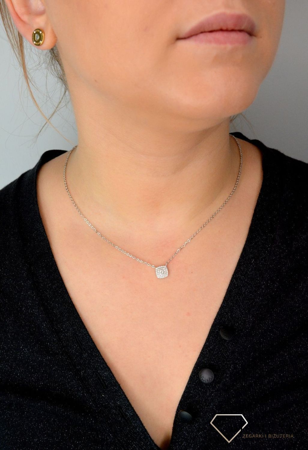 Srebrny naszyjnik celebrytka kwadracik z cyrkonią DIA-NSZ-KWADRACIK1-925.jpg