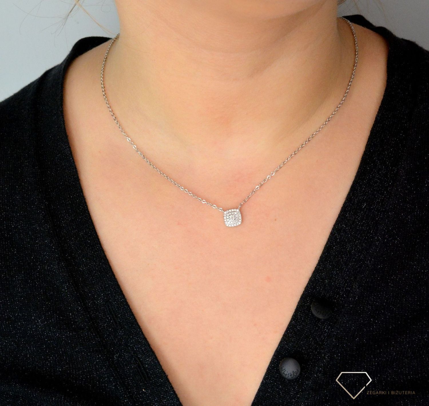 Srebrny naszyjnik celebrytka kwadracik z cyrkonią DIA-NSZ-KWADRACIK1-925.jpg