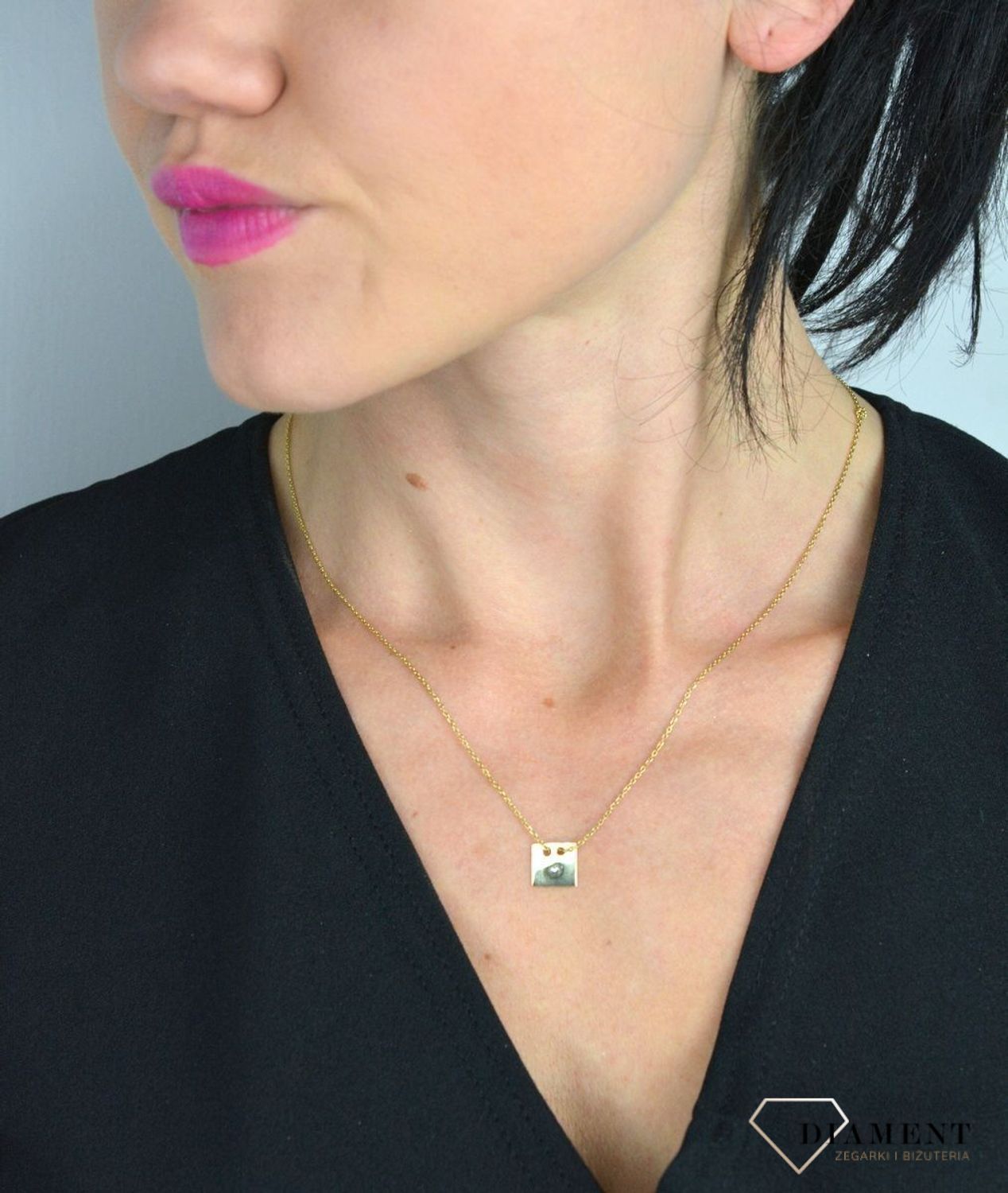 Srebrny naszyjnik celebrytka pozłacany kwadrat z cyrkonią DIA-NSZ-KWADRAT-925.jpg