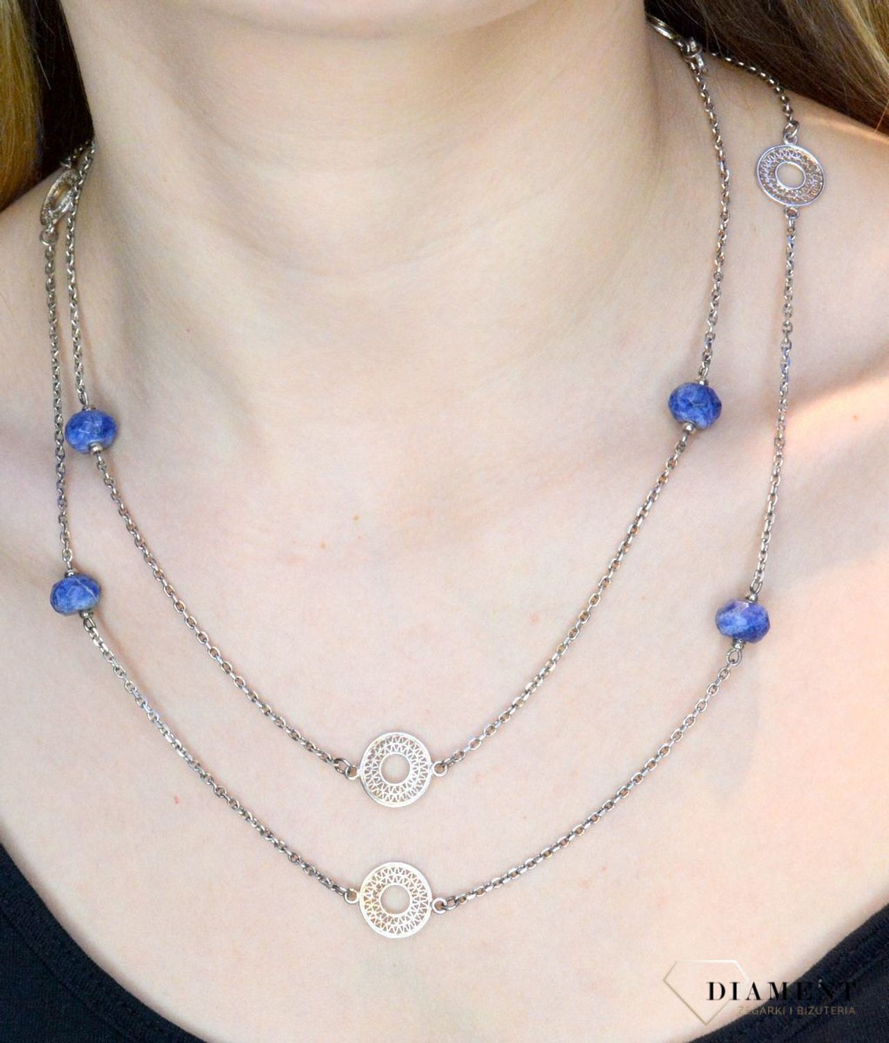 Naszyjnik z pięknym niebieskim kamieniem idealnie sprawdzi się do codziennych, letnich stylizacji. Naszyjnik wykonany z najwyższej próby srebra 925..jpg