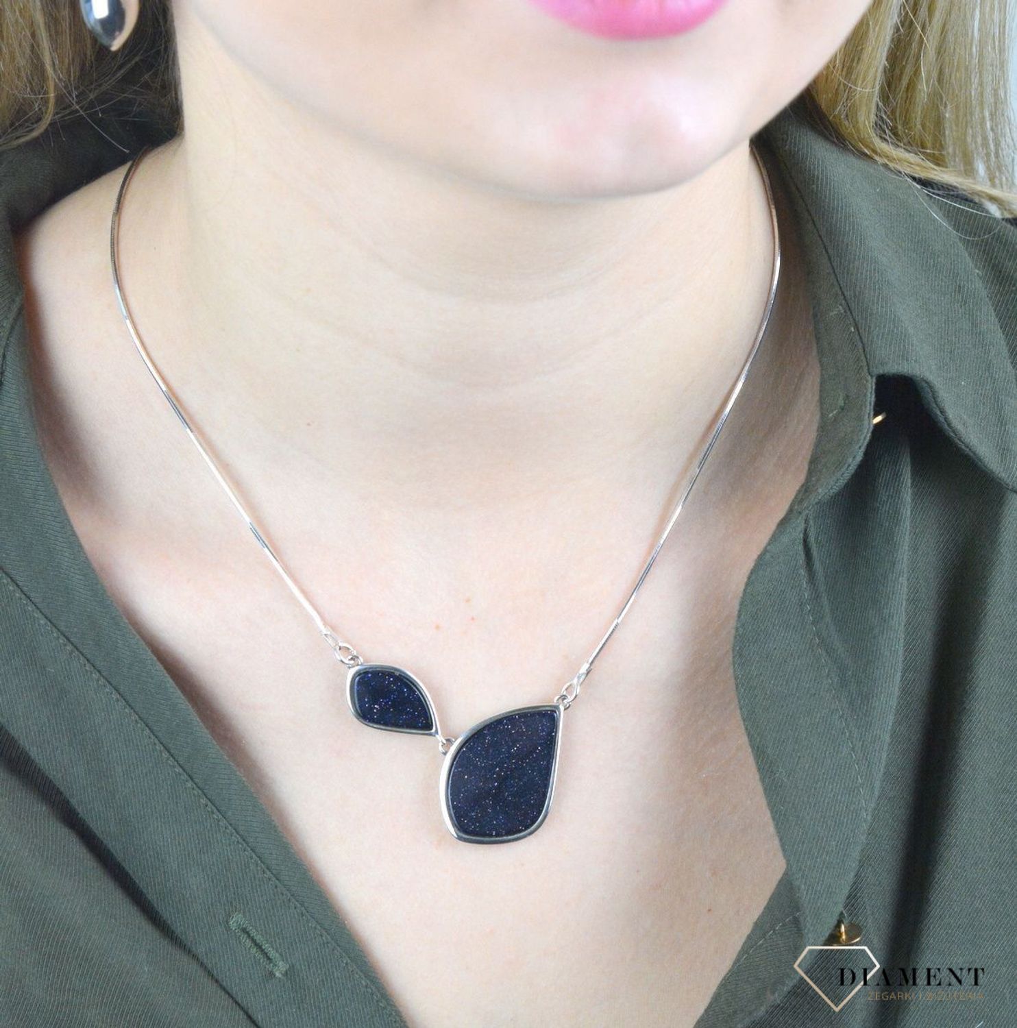 Srebrny naszyjnik z zawieszką Noc Kairu DIA-NSZ-NOC-KAIRU-925. Naszyjnik srebrny z zawieszką Noc Kairu. Na ten naszyjnik składa się zawieszka o ponadczasowym kształcie ozdobiony nocą Kairu. Idealny pomysł na prezent dla kobiety..jpg