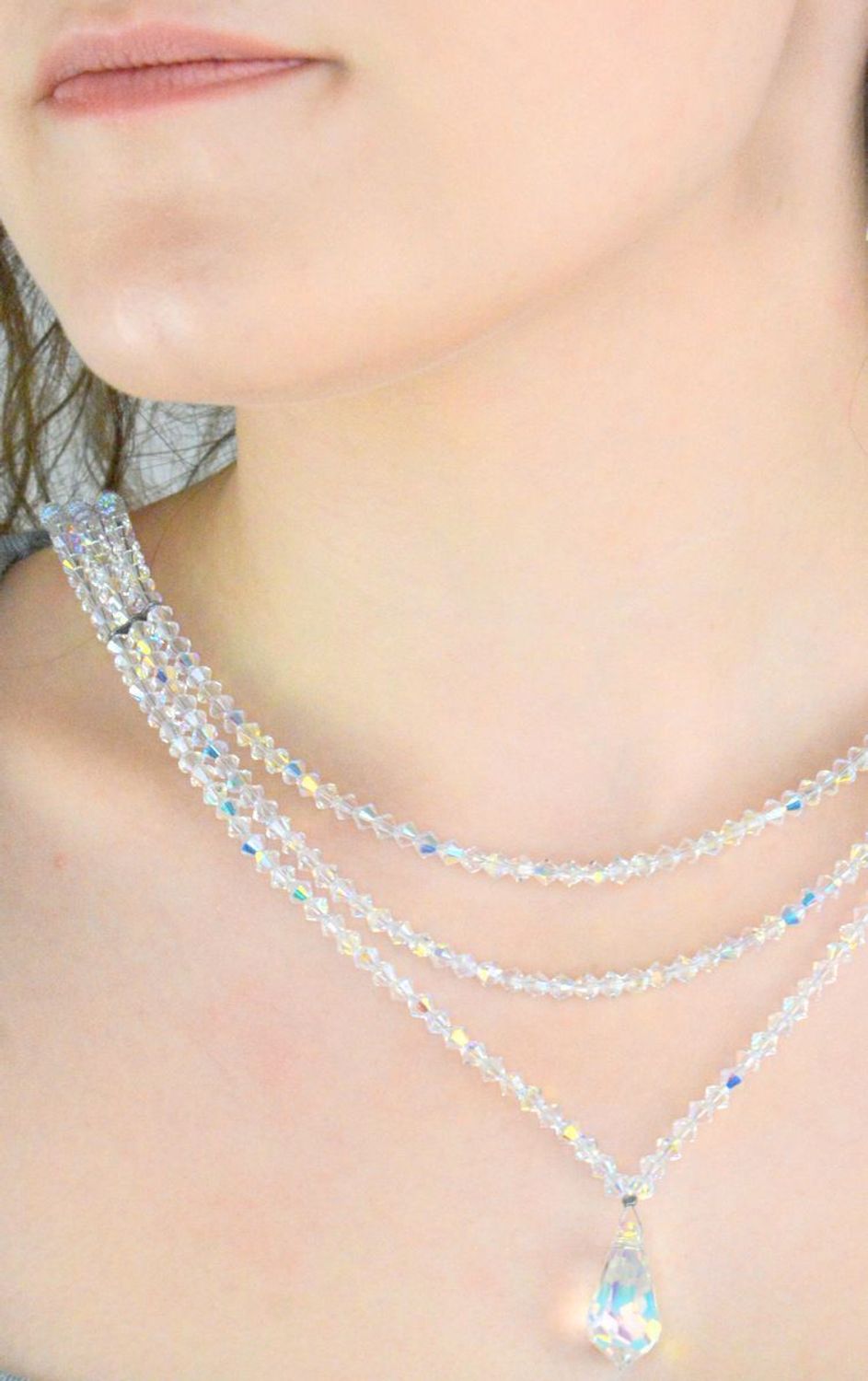 Naszyjnik Ślubny potrójna kolia z kryształami Swarovski DIA-NSZ-NR521-1-925. Naszyjnik ślubny. Biżuteria dla panny młodej. Połyskujący naszyjnik. Kolia na wesele.1.jpg