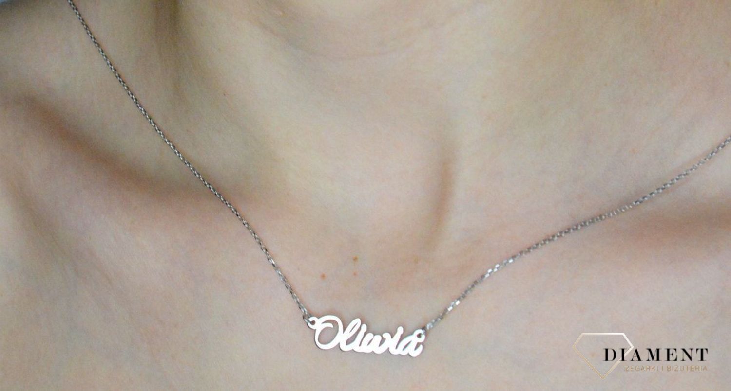Naszyjnik damski z imieniem Oliwia 925 srebrna celebrytka DIA-NSZ-OLIWIACELR-925.jpg