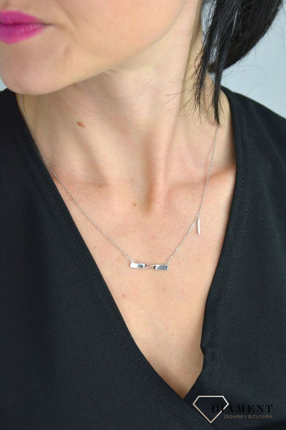 Srebrny naszyjnik celebrytka falowana blaszka z patyczkiem DIA-NSZ-PATYCZEK3-925.jpg