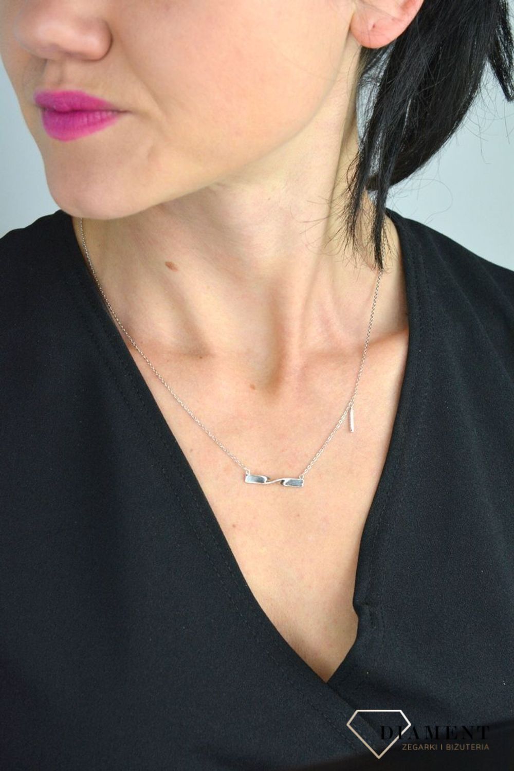 Srebrny naszyjnik celebrytka falowana blaszka z patyczkiem DIA-NSZ-PATYCZEK3-925.jpg