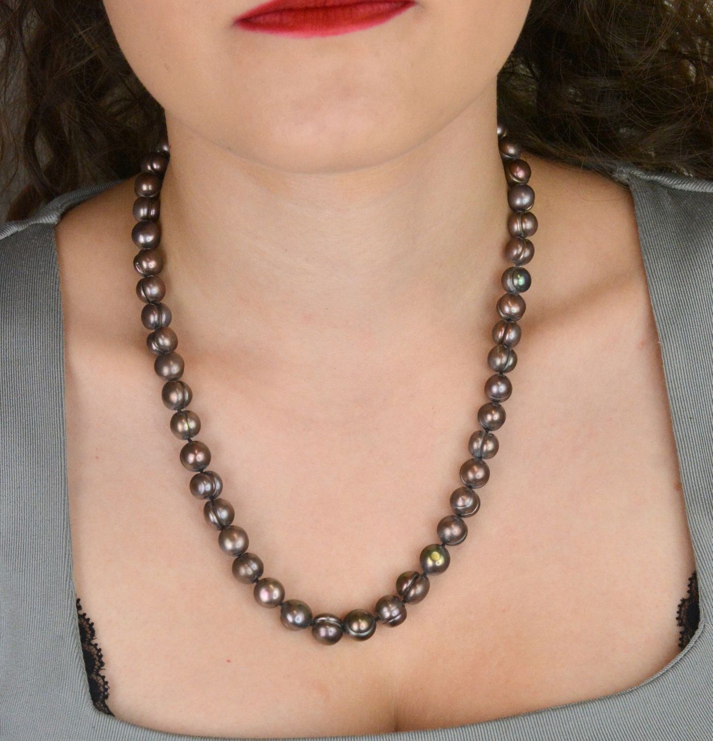 Naszyjnik z ciemnobrązowych pereł naturalnych 9 mm  50 cm  Srebro 925  Zapięcie beczułkowe (2).jpg
