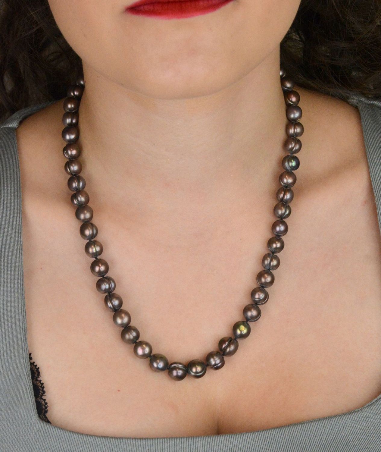 Naszyjnik z ciemnobrązowych pereł naturalnych 9 mm  50 cm  Srebro 925  Zapięcie beczułkowe (2).jpg