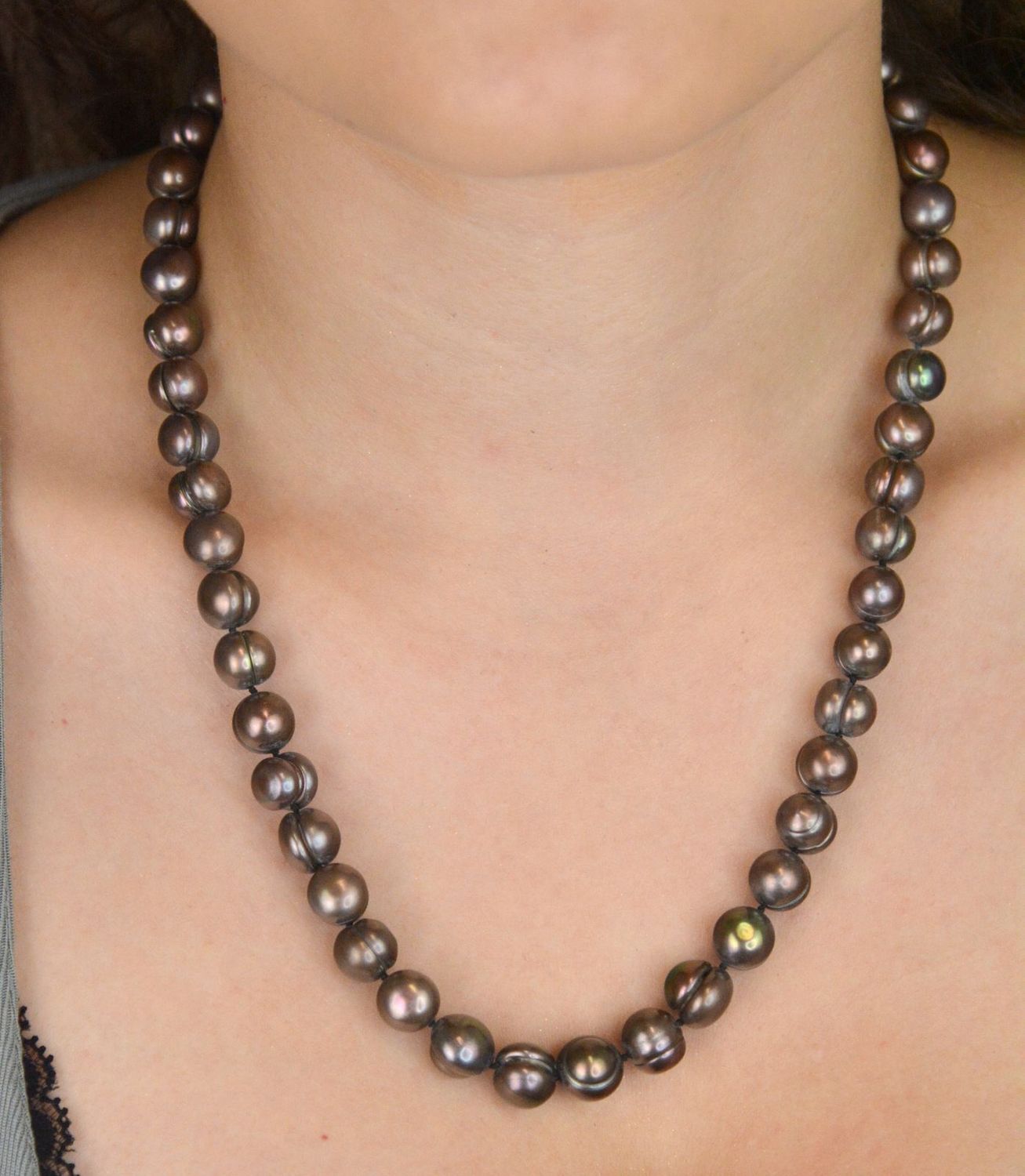 Naszyjnik z ciemnobrązowych pereł naturalnych 9 mm  50 cm  Srebro 925  Zapięcie beczułkowe (2).jpg