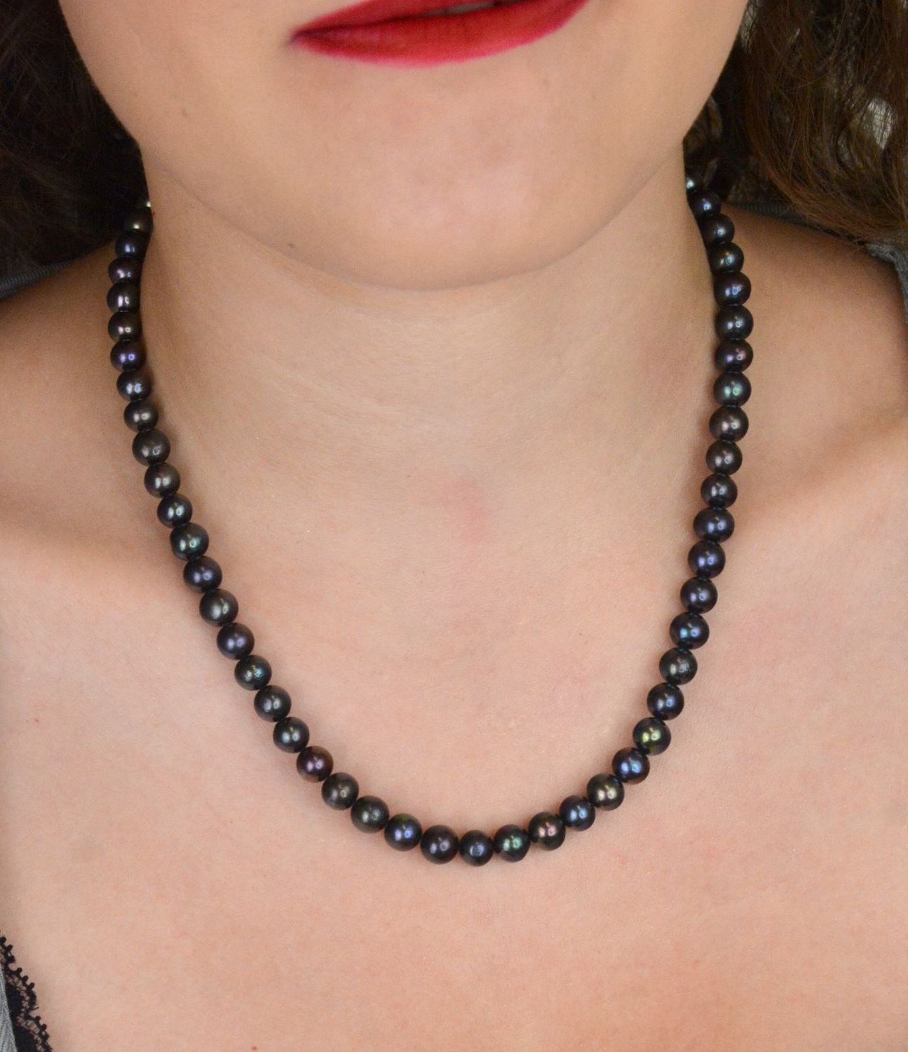 Naszyjnik z Fioletowych Pereł Naturalnych 7 mm  Długość 45 cm  Benzynowy Połysk  Srebro 925.jpg