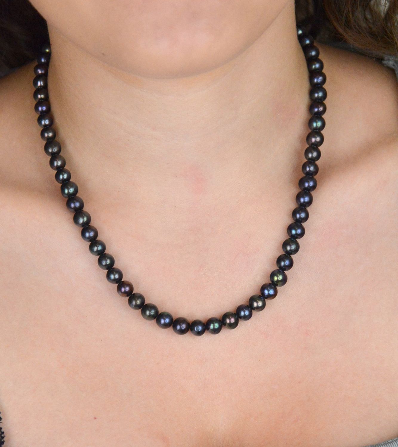 Naszyjnik z Fioletowych Pereł Naturalnych 7 mm  Długość 45 cm  Benzynowy Połysk  Srebro 925.jpg