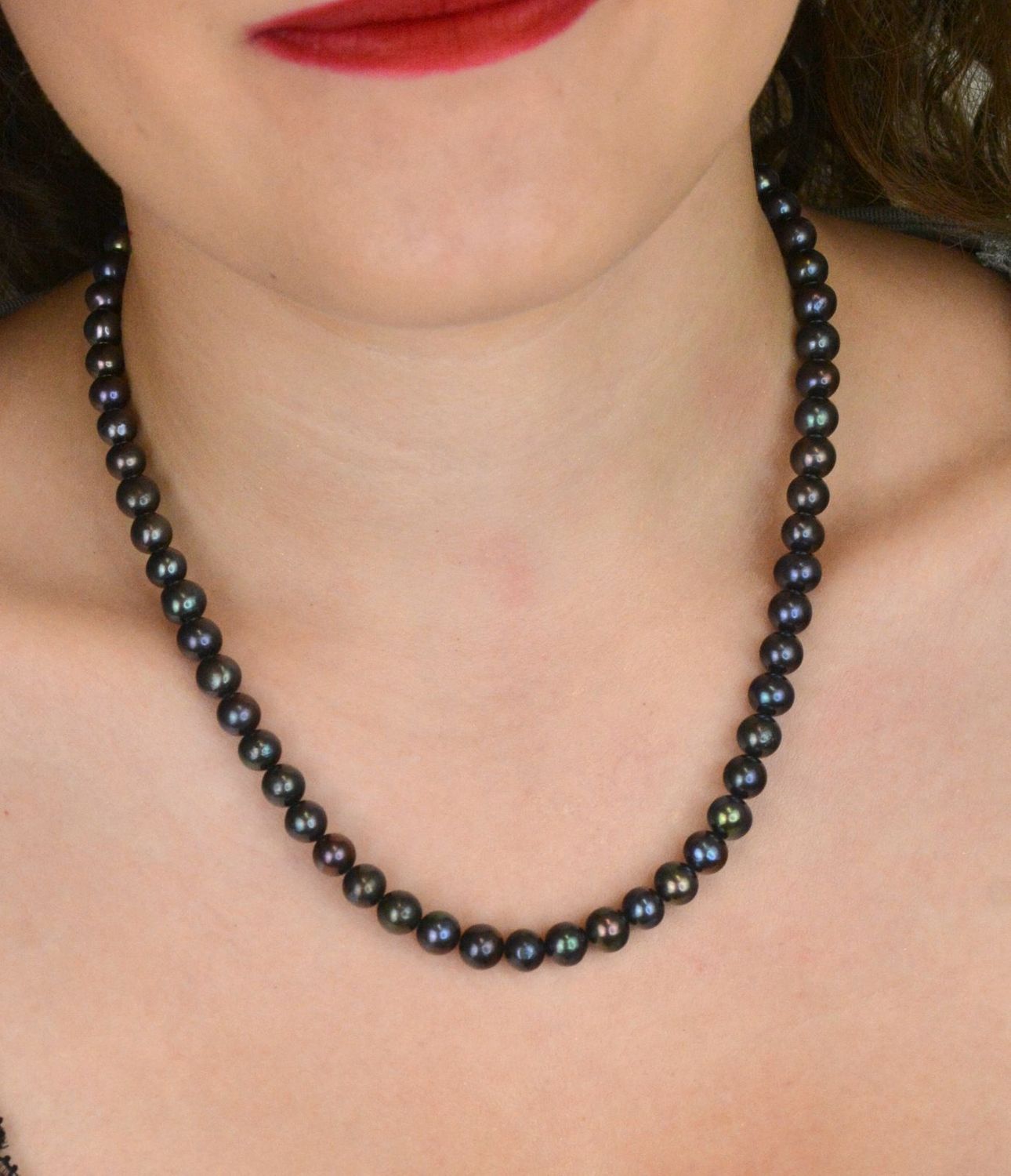 Naszyjnik z Fioletowych Pereł Naturalnych 7 mm  Długość 45 cm  Benzynowy Połysk  Srebro 925.jpg