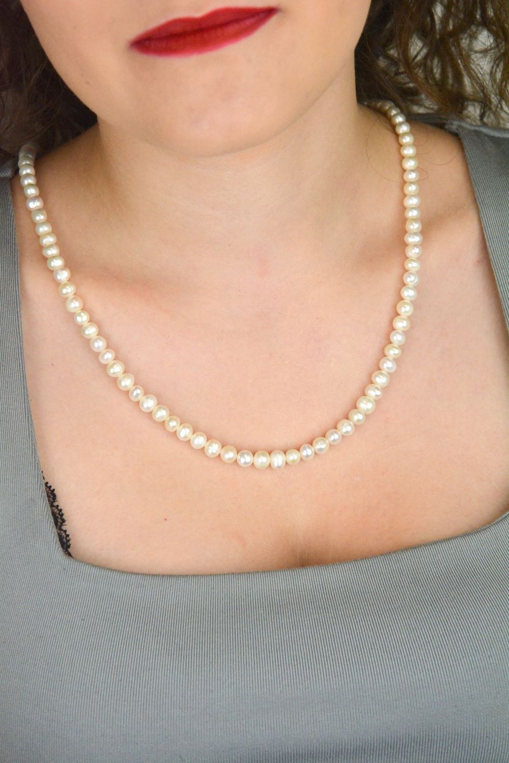 Kremowy naszyjnik z naturalnych pereł 6 mm – supełkowany, srebro 925, 45 cm (1).jpg