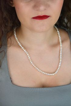 Elegancki naszyjnik z białych pereł 6 mm, długość 55 cm. Perły hodowlane, srebro próby 925. Idealny na prezent, ślub lub wieczór (5).JPG