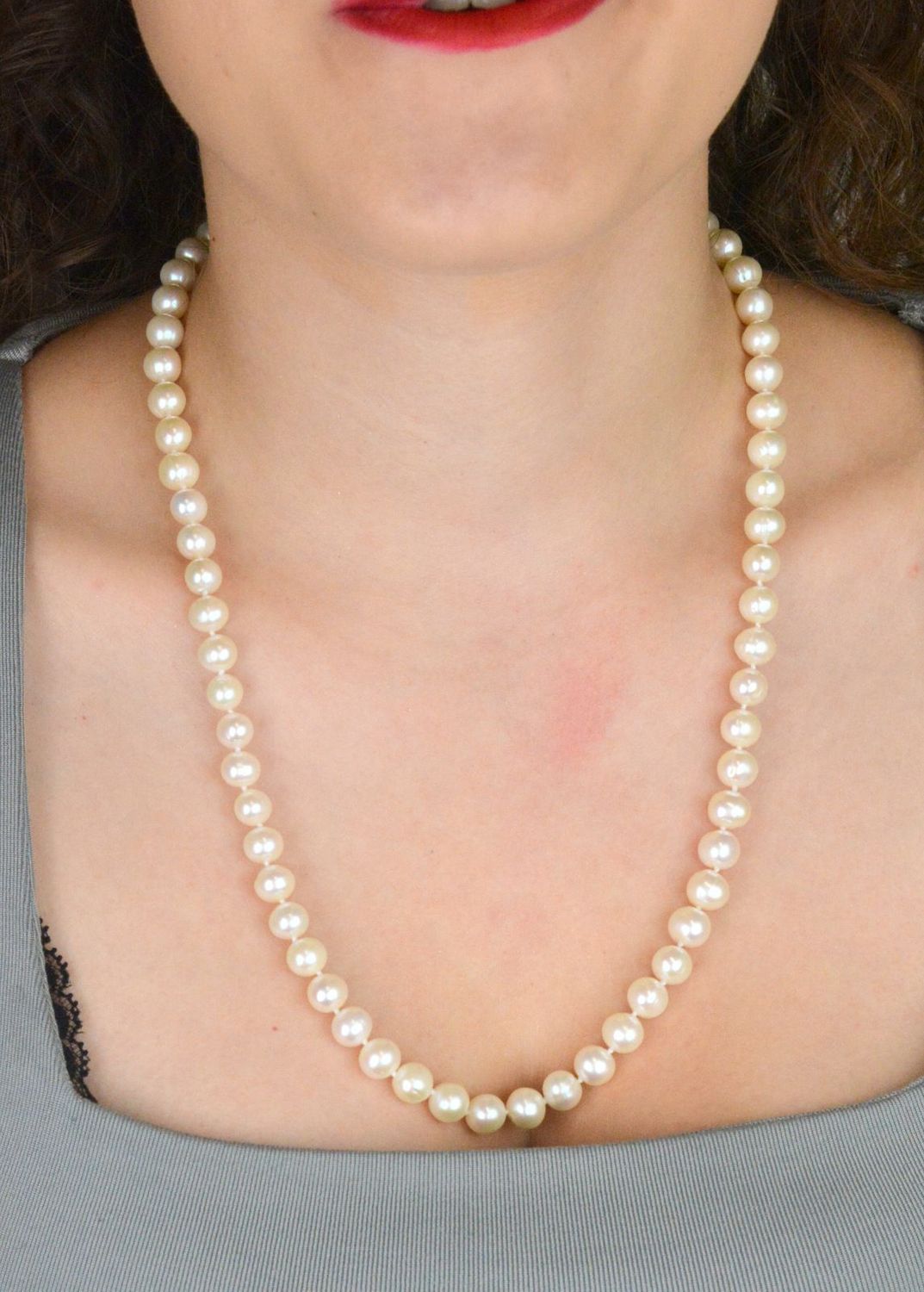 Naszyjnik z kremowych pereł naturalnych 8-9 mm  55 cm  Srebro 925  Wiązanie supełkowe (2).jpg