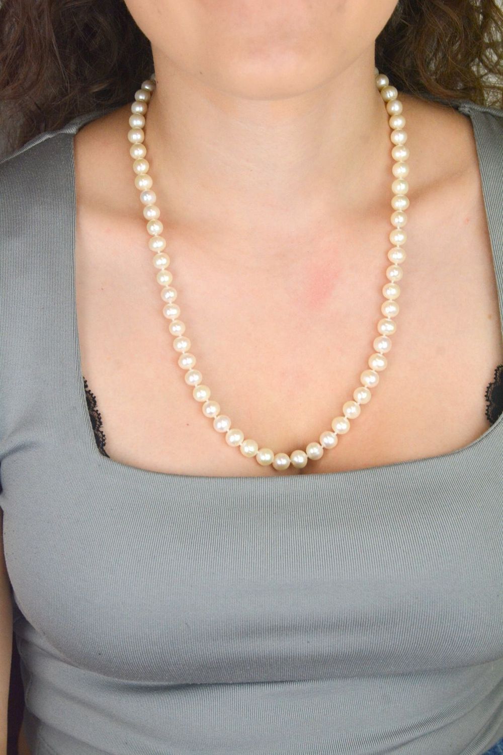 Naszyjnik z kremowych pereł naturalnych 8-9 mm  55 cm  Srebro 925  Wiązanie supełkowe (2).jpg