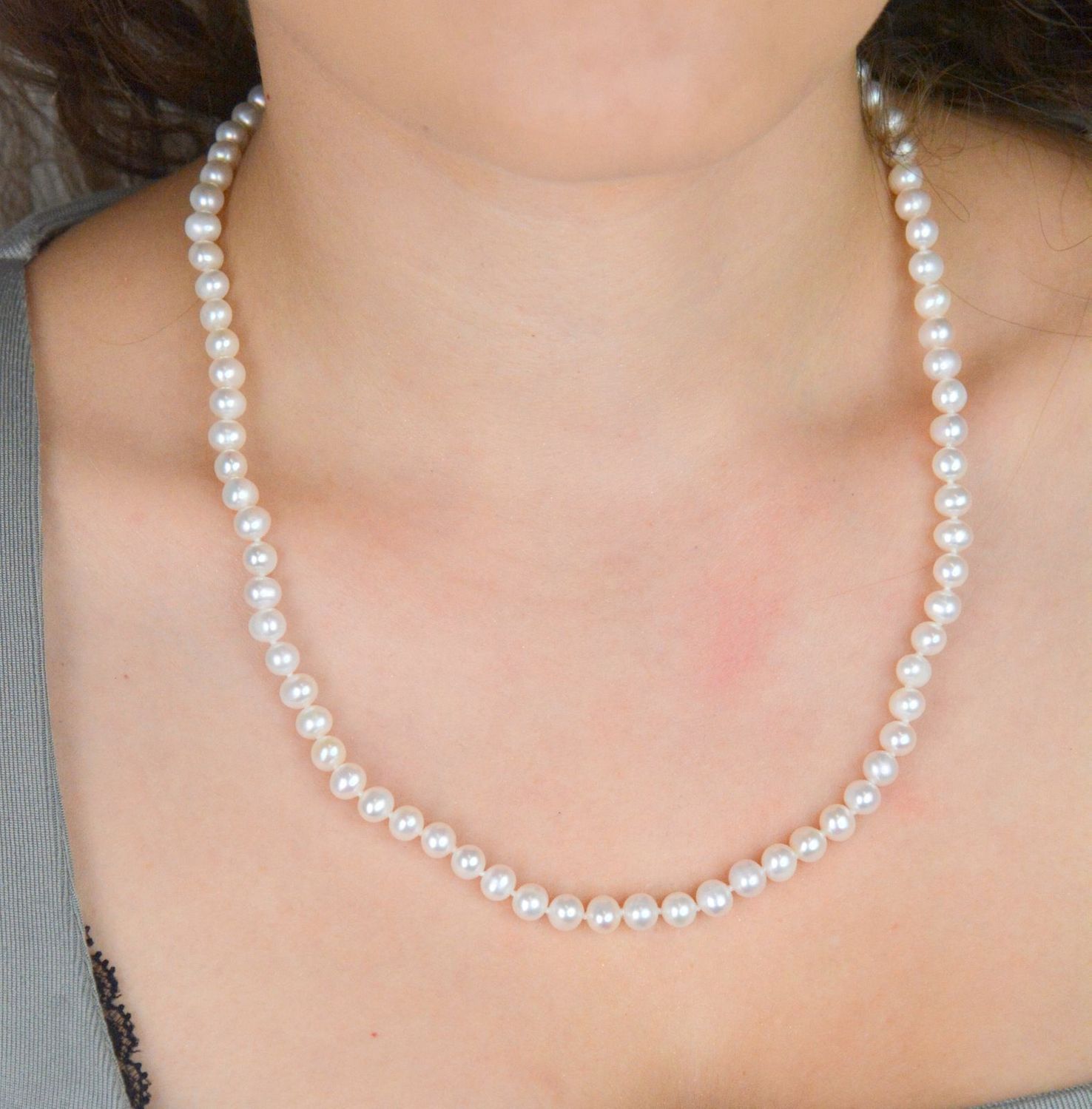 Naszyjnik z Białych Pereł Naturalnych 6–7 mm  Długość 60 cm  Zapięcie Srebro 925.jpg