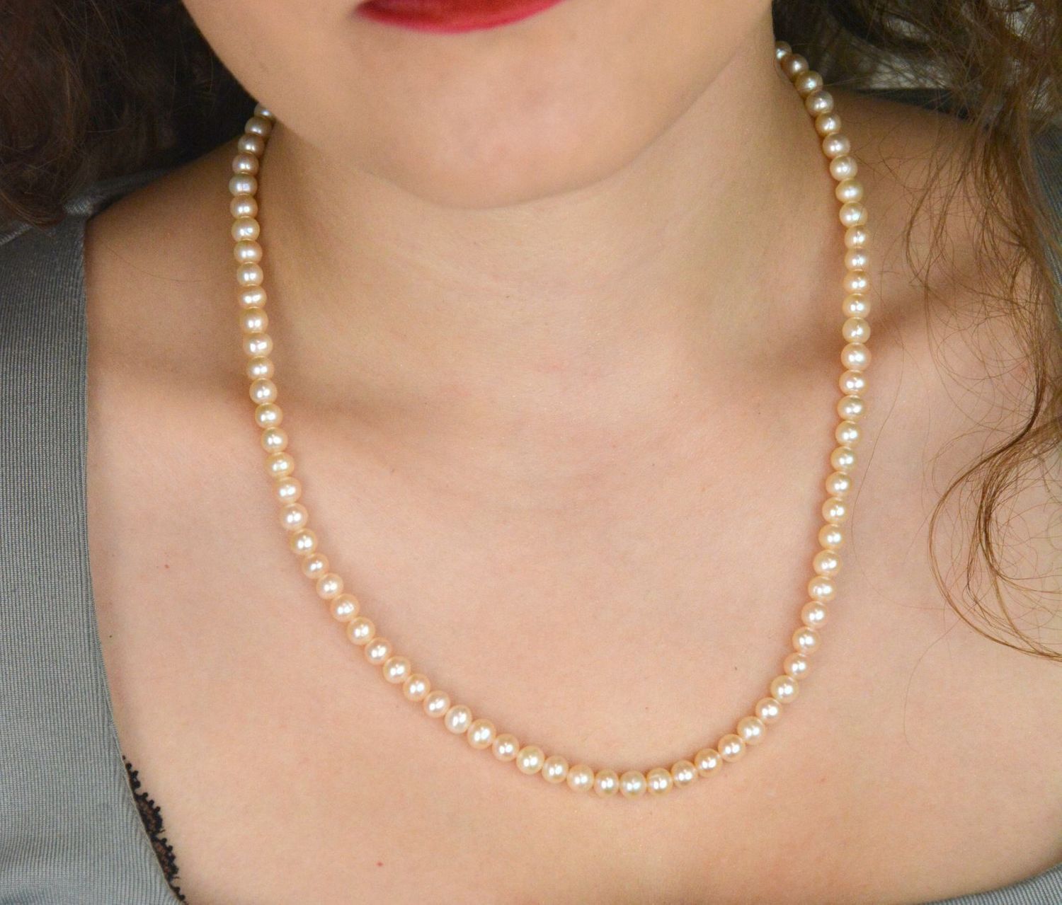 Naszyjnik z naturalnych pereł łososiowych 6 mm  Srebro 925  Długość 50 cm (2).jpg