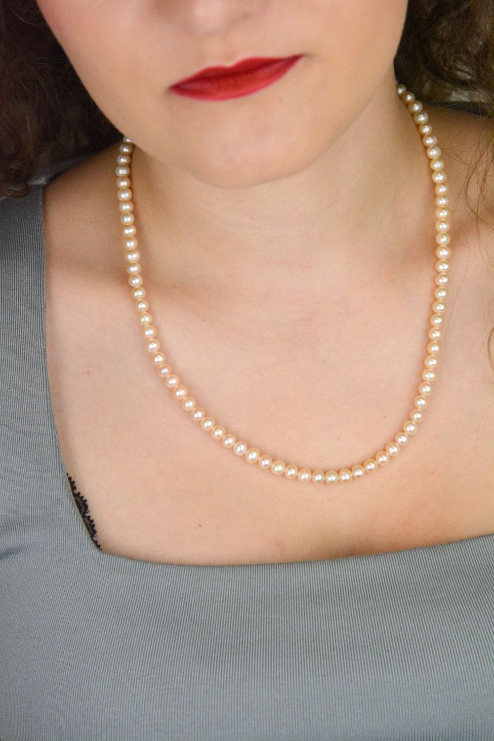 Naszyjnik z naturalnych pereł łososiowych 6 mm  Srebro 925  Długość 50 cm (2).jpg