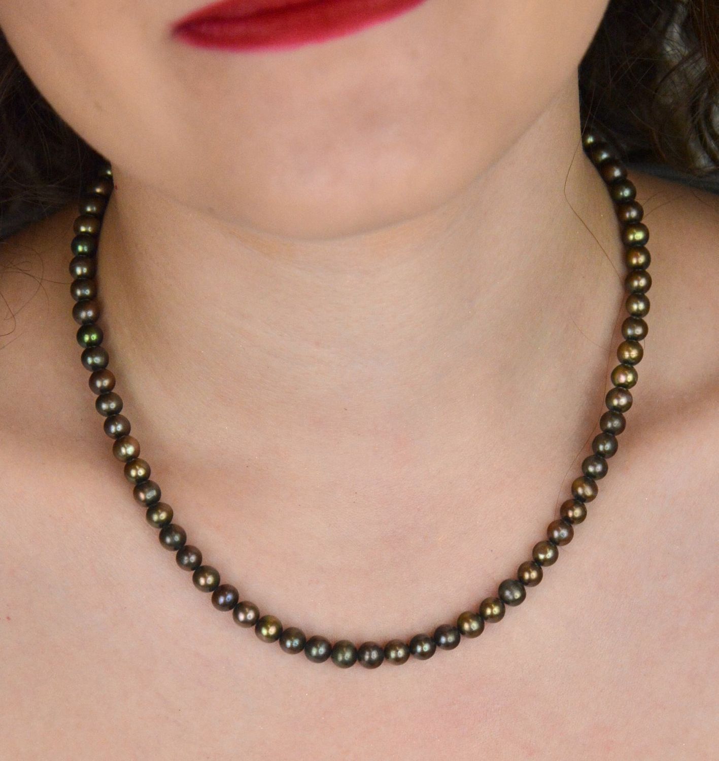 Naszyjnik z ciemnych pereł naturalnych 6 mm  Srebro 925  45 cm  Elegancki, wielokolorowy połysk (2).jpg