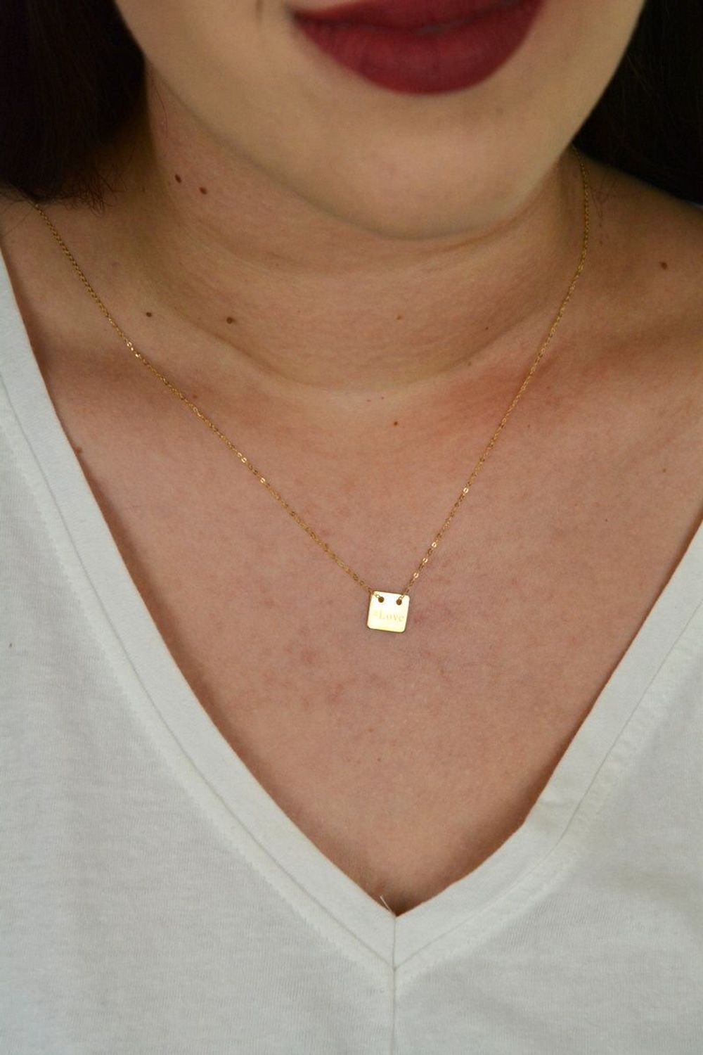 Złoty naszyjnik celebrytka 'Blaszka z napisem hLove' DIA-NSZ-PL779NG8K-333.jpg