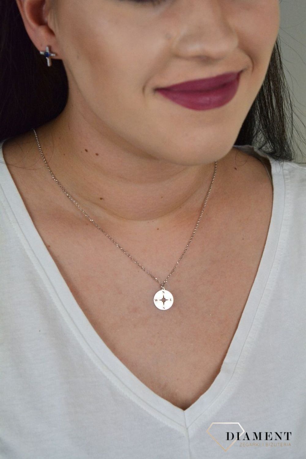 Srebrny naszyjnik celebrytka z zawieszką 'Róża wiatrów' DIA-NSZ-ROZA-WIATROW-925.jpg