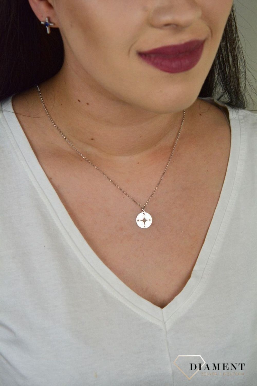 Srebrny naszyjnik celebrytka z zawieszką 'Róża wiatrów' DIA-NSZ-ROZA-WIATROW-925.jpg