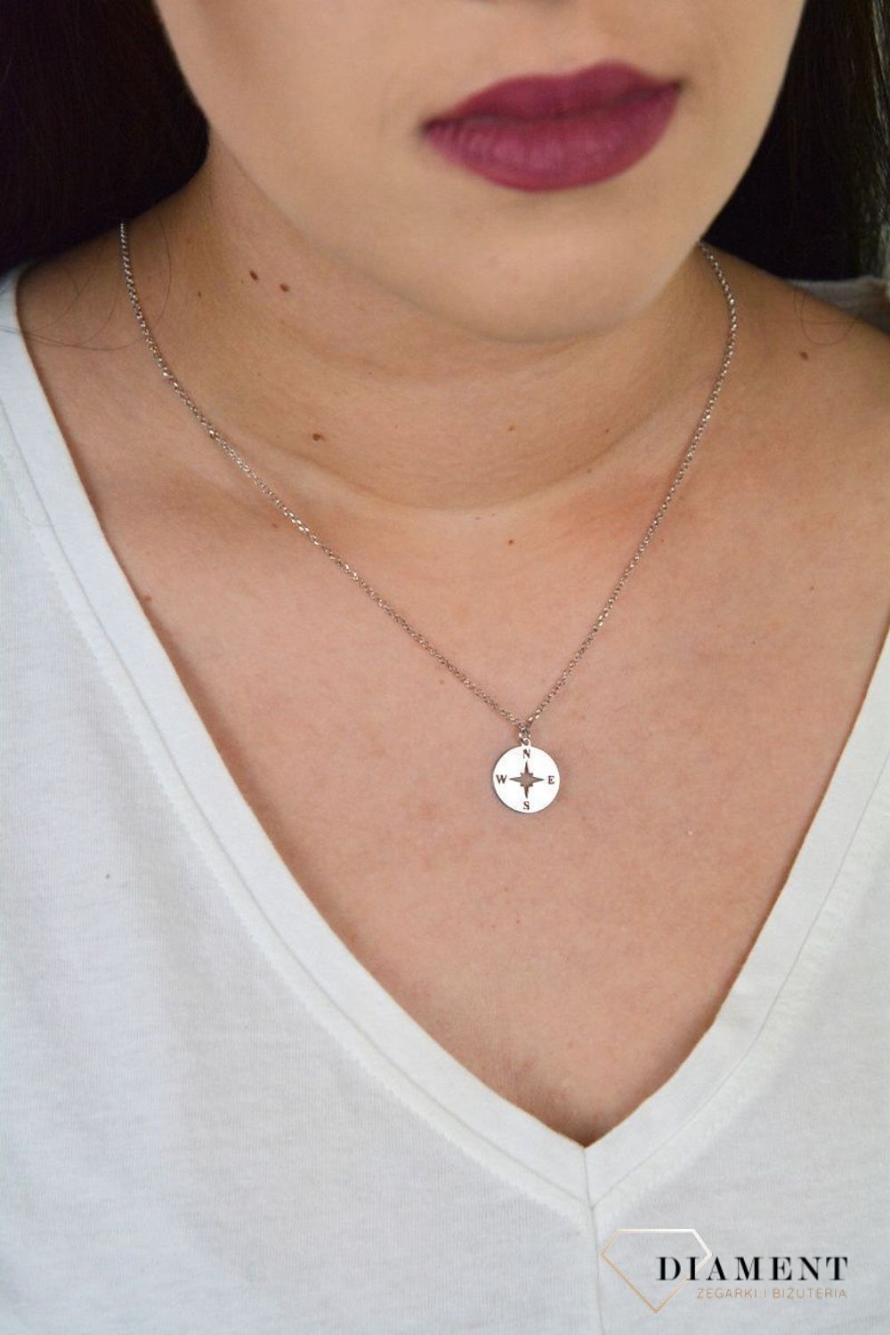 Srebrny naszyjnik celebrytka z zawieszką 'Róża wiatrów' DIA-NSZ-ROZA-WIATROW-925.jpg