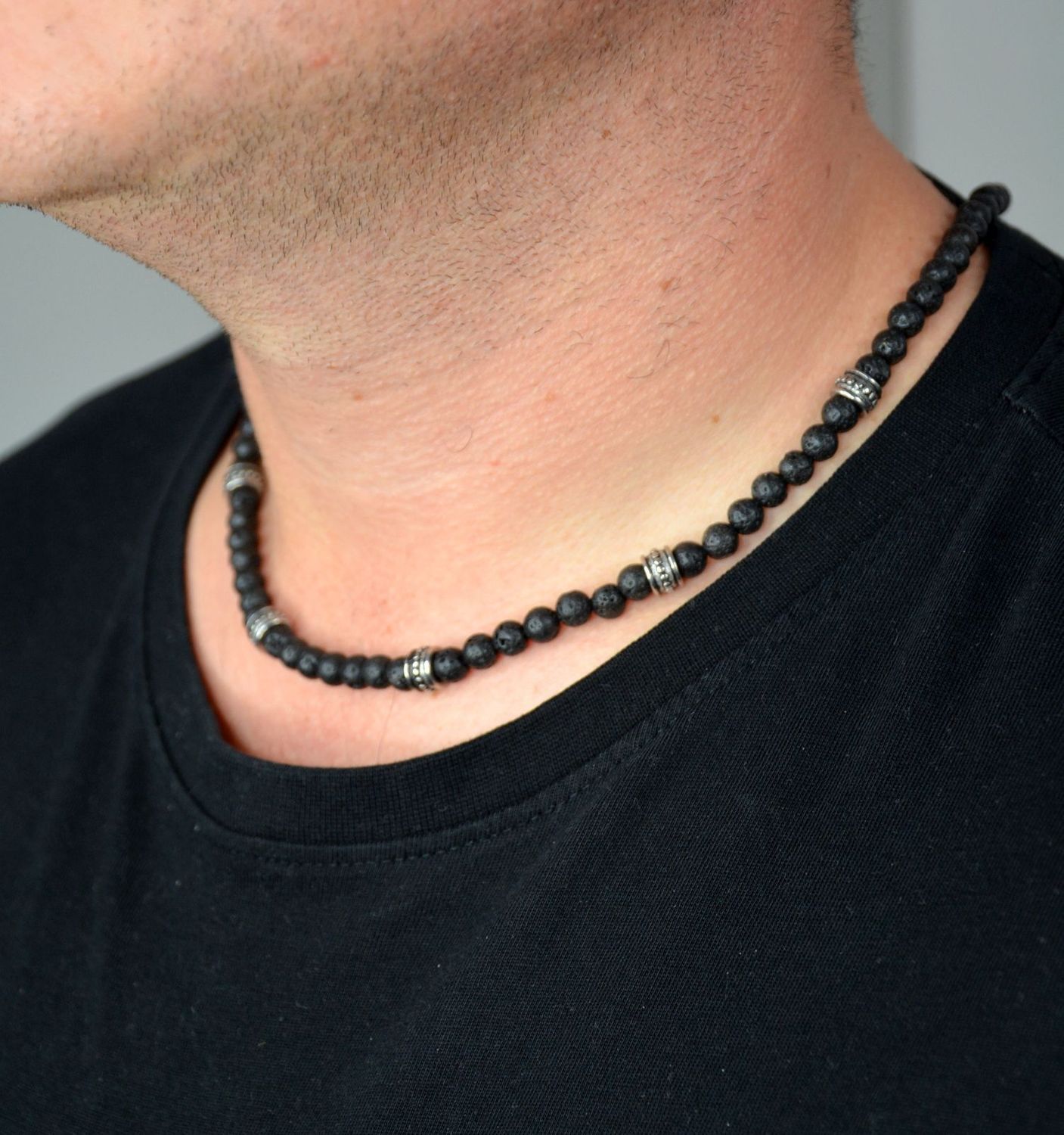 Naszyjnik męski z lawy wulkanicznej z grawerem DIA-NSZ-S1885465-STAL ✓ Biżuteria męska w Sklepie z Męskie Akcesoria i prezenty dla mężczyzny.jpg