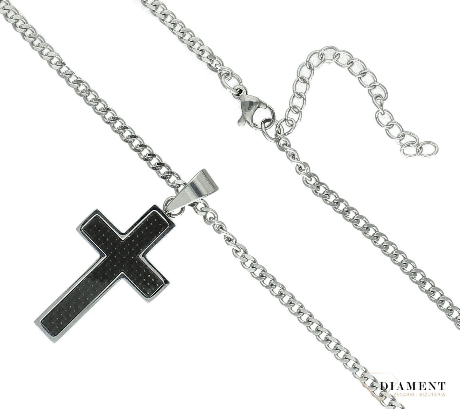 Naszyjnik męski stalowy w srebrnym kolorze z ozdobnym krzyżem DIA-NSZ-S5112942-STAL. Naszyjnik męski z krzyżem. Naszyjnik stalowy męski. Naszyjnik męski o splocie pancerki. Męski łańcuszek stalowy w srebrnym kolorze. Naszyjnik męski st (1).jpg