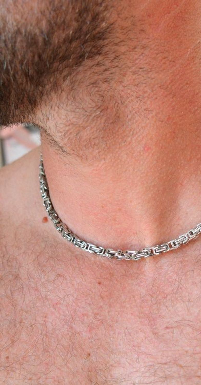 Naszyjnik męski stalowy w srebrnym kolorze splot królewski DIA-NSZ-S6306174-STAL (1).jpg