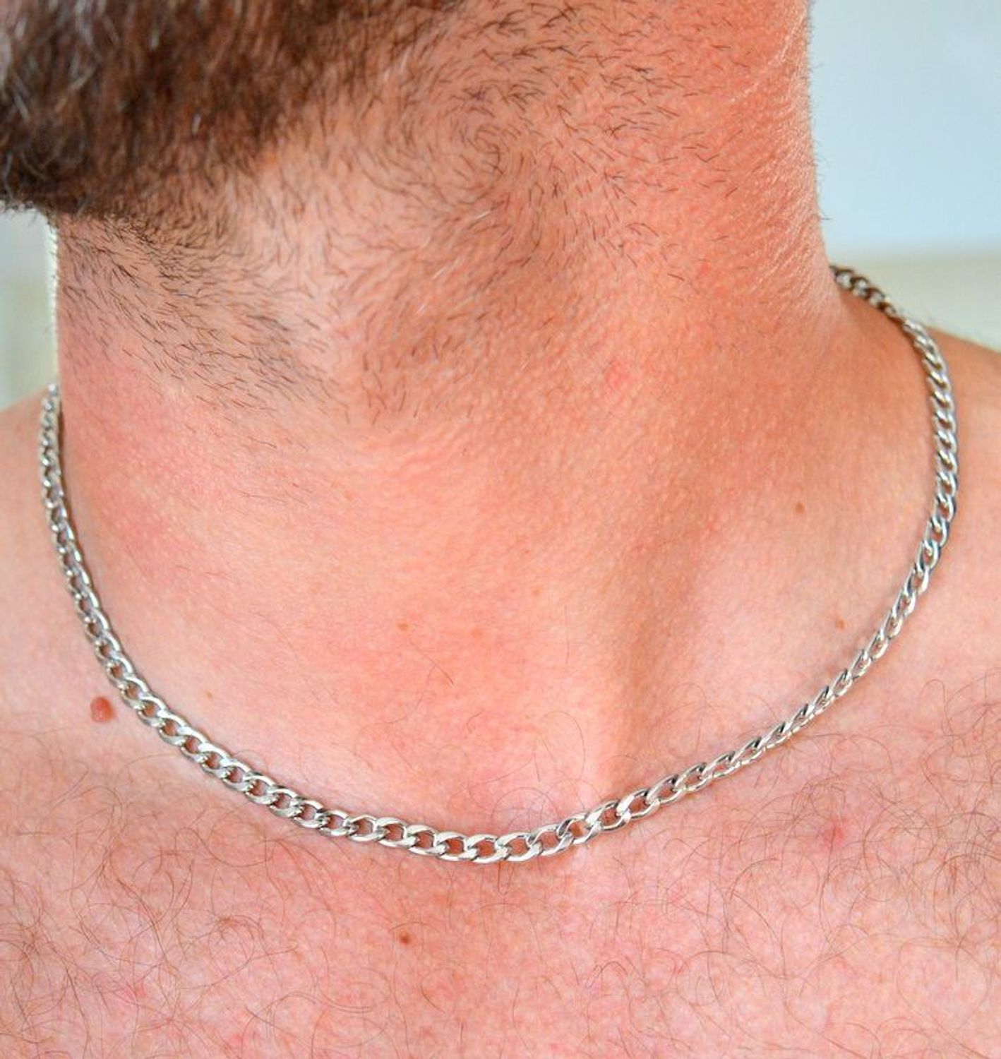 Naszyjnik męski stalowy pancerka w srebrnym kolorze DIA-NSZ-S6481729-STAL.  Naszyjnik stalowy męski. Naszyjnik męski o splocie figaro. Męski łańcuszek stalowy w srebrnym kolorze. Naszyjnik męski stalowy na prezent (2).jpg