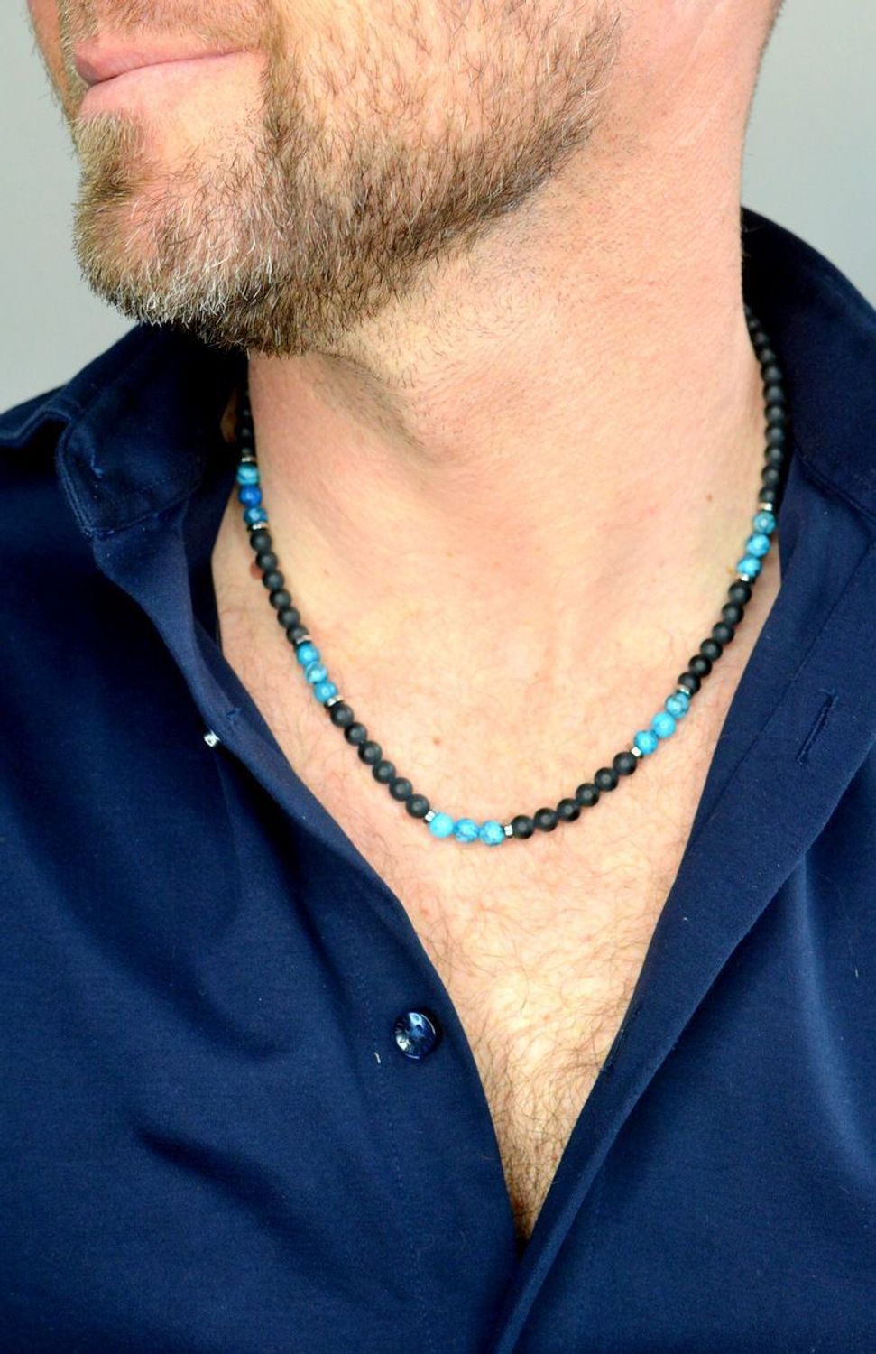 Naszyjnik agat mat,turkus DIA-NSZ-S7164456-STAL Naszyjnik męski agat, turkus. Naszyjniki z kamieniami naturalnymi od lat zachwycają elegancją i ponadczasowym pięknem. 11.jpg