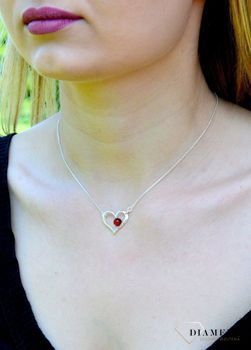 Srebrny naszyjnik damski z zawieszką w kształcie serca z bursztynem DIA-NSZ-SERCE-BURSZTYN-925 (1).JPG
