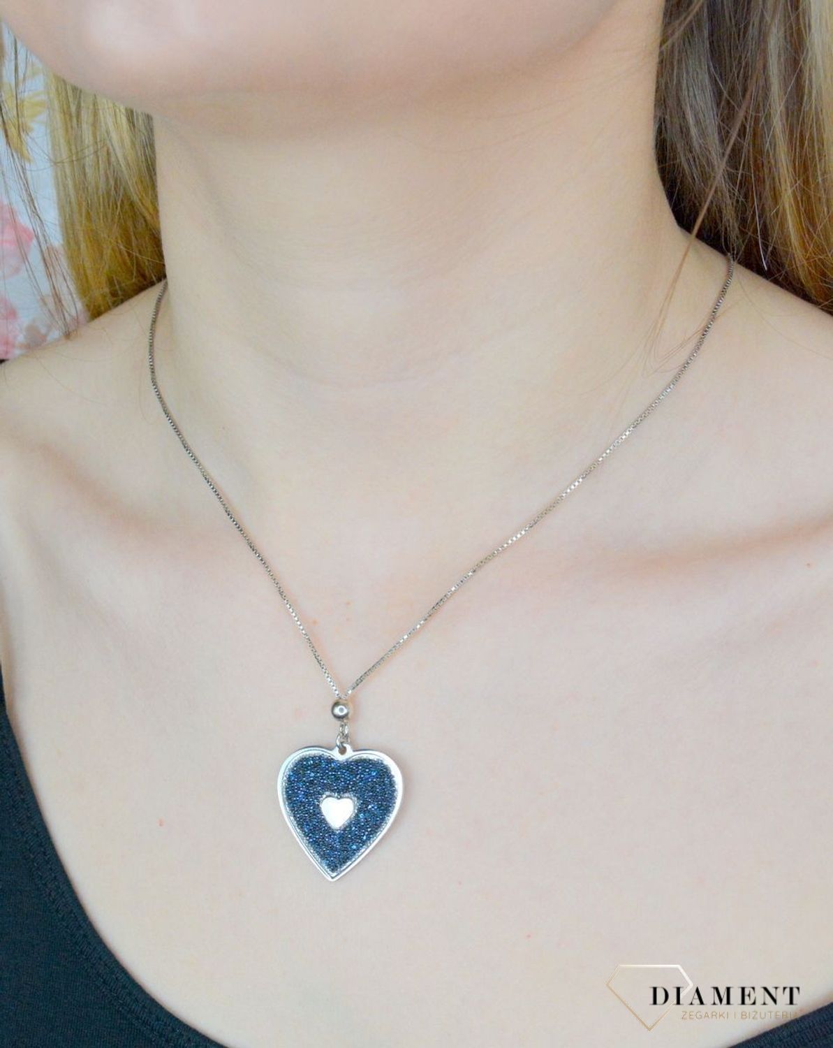 Naszyjnik damski celebrytka z brokatowym sercem ''Kochanej mamie'' Prezent na Dzień Mamy DIA-NSZ-SER.jpg