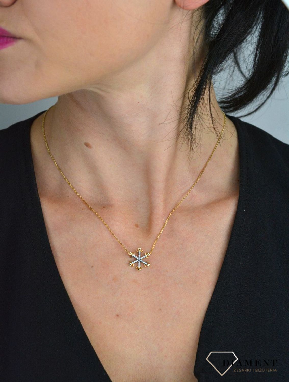 Srebrny naszyjnik pozłacany celebrytka ze śnieżynką DIA-NSZ-SNIEZYNKA1-925.jpg