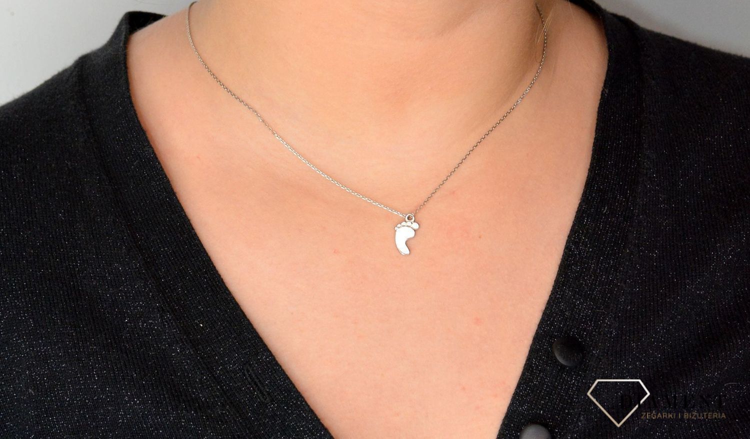 Srebrny naszyjnik celebrytka 'Stópka' DIA-NSZ-STOPKA1-925.jpg