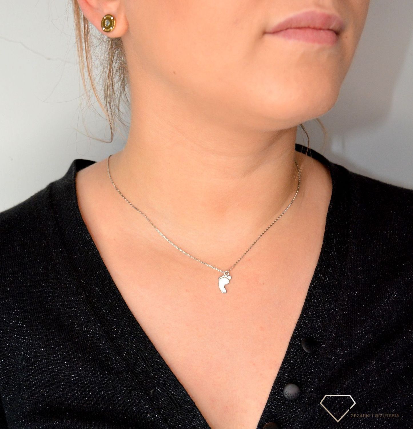 Srebrny naszyjnik celebrytka 'Stópka' DIA-NSZ-STOPKA1-925.jpg