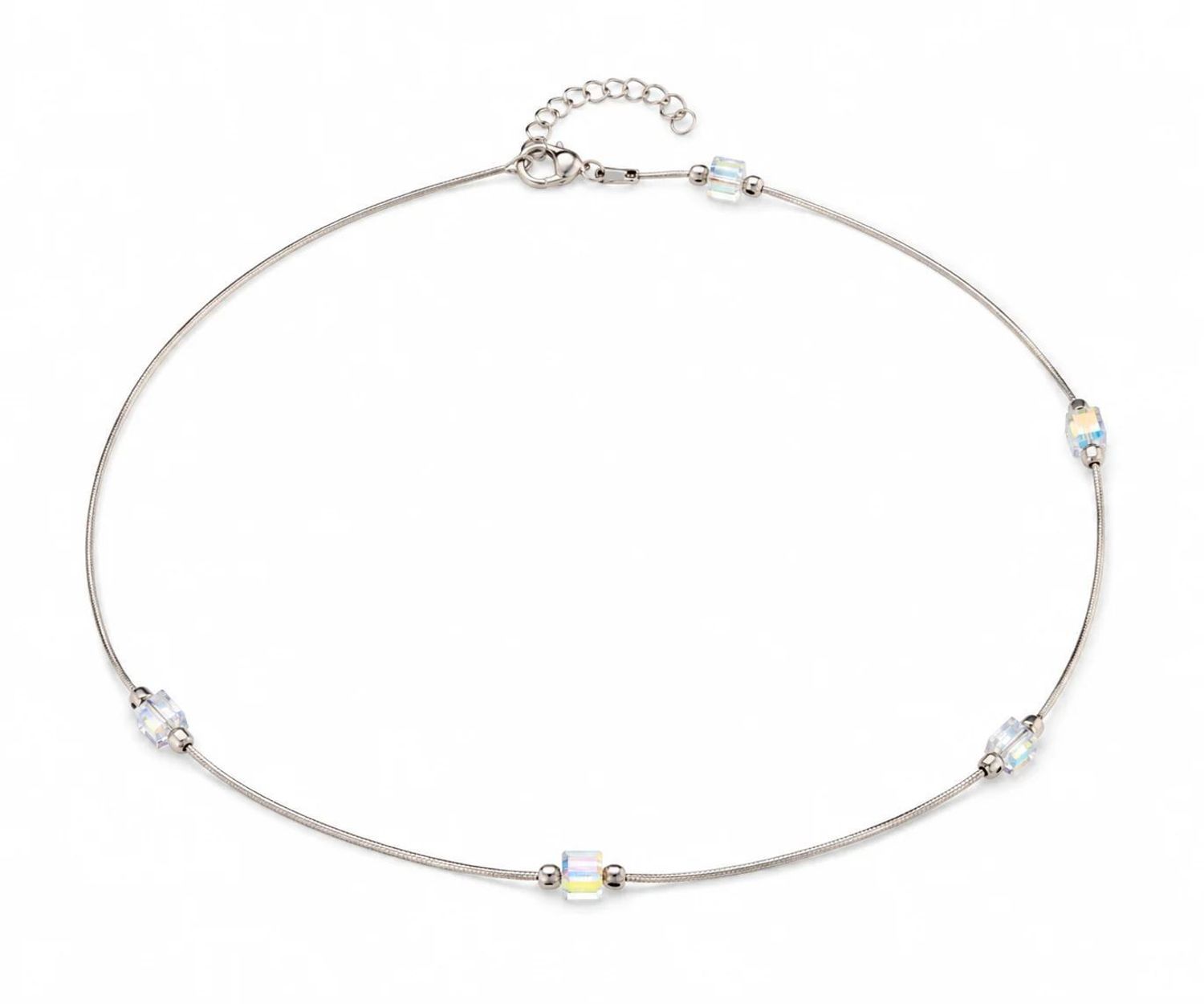 Srebrny naszyjnik na lince z pięcioma kwadratowymi kryształami Swarovski – OUTLET (3).jpg