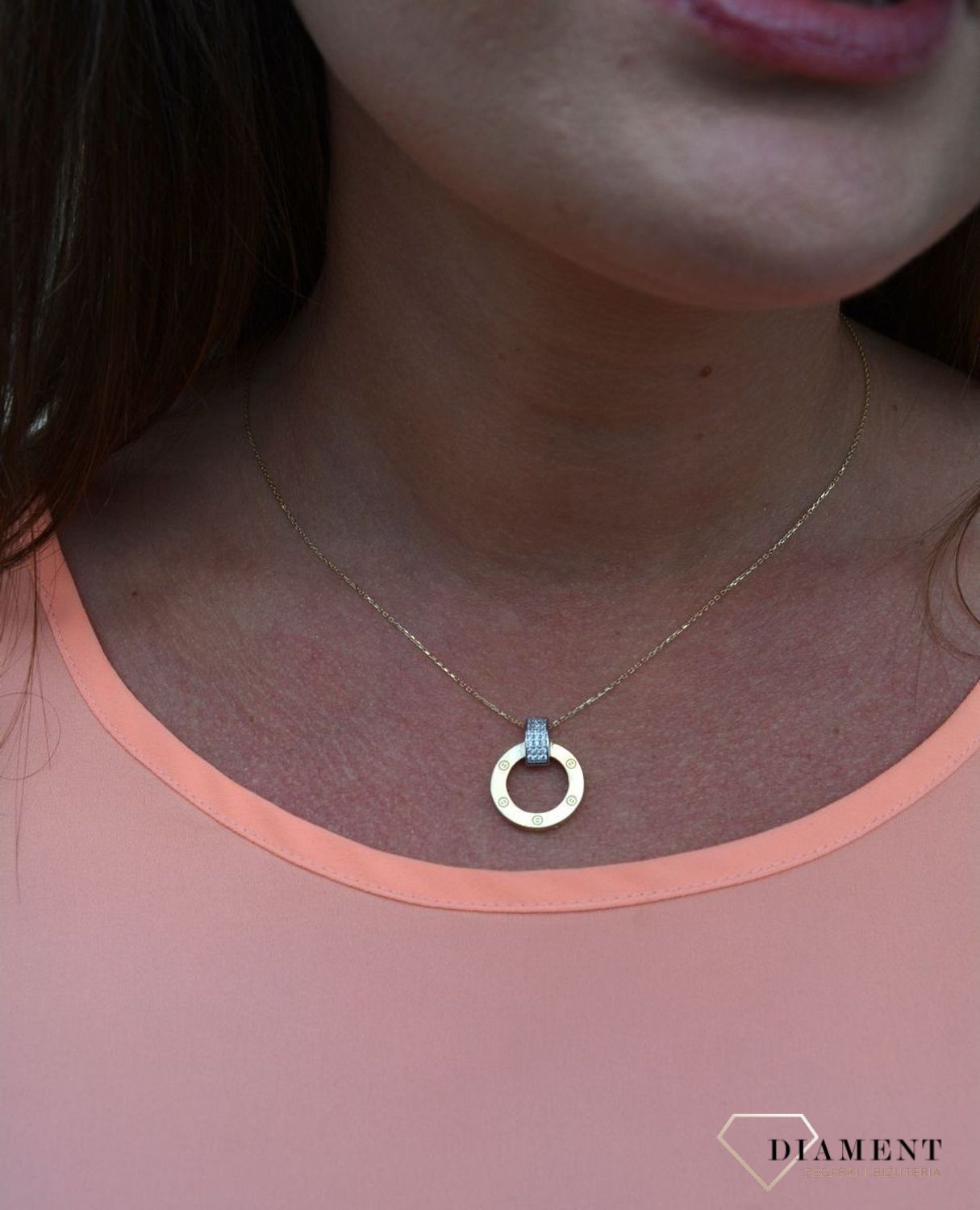 Złoty naszyjnik celebrytka 375 kółko z cyrkonią DIA-NSZ-T5-NE-0219-176-CZ-375.jpg
