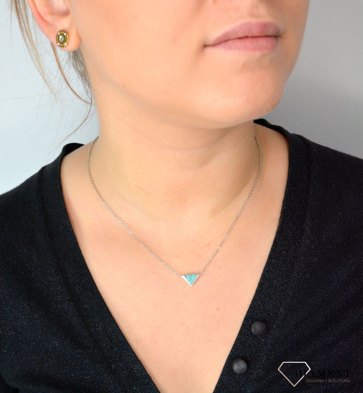 Srebrny naszyjnik celebrytka trójkąt z turkusem DIA-NSZ-TROJKAT1-925.jpg