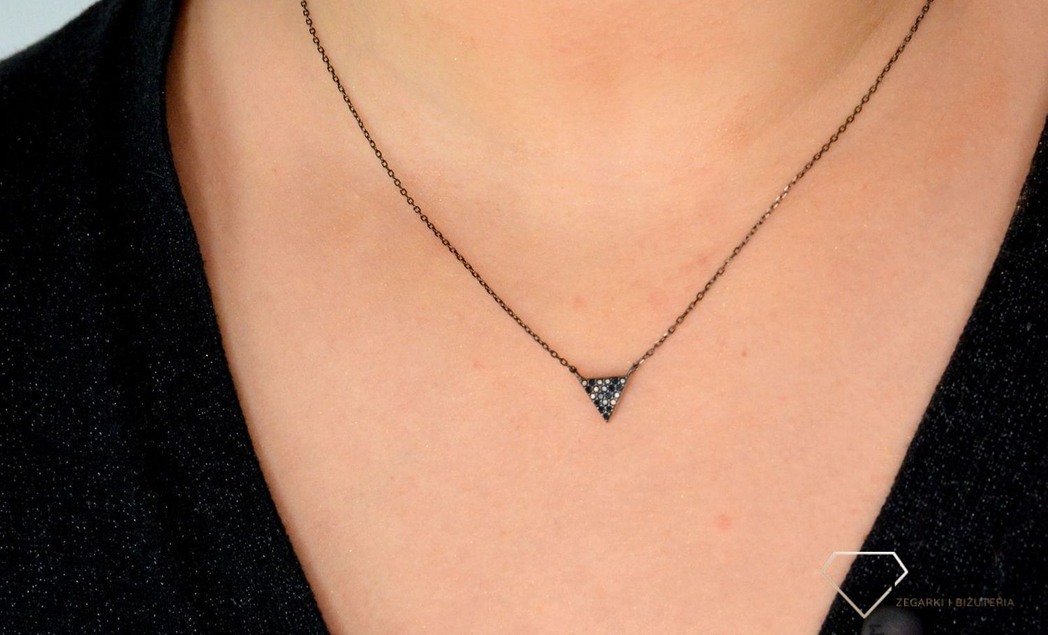 Srebrny naszyjnik celebrytka rutenowany DIA-NSZ-TROJKAT2-925.jpg