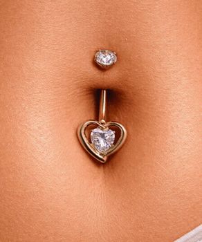 Kolczyk do Pępka Tytanowy z Cyrkoniowym Serduszkiem – Złoty, Banan 1.6 mm gold.jpg