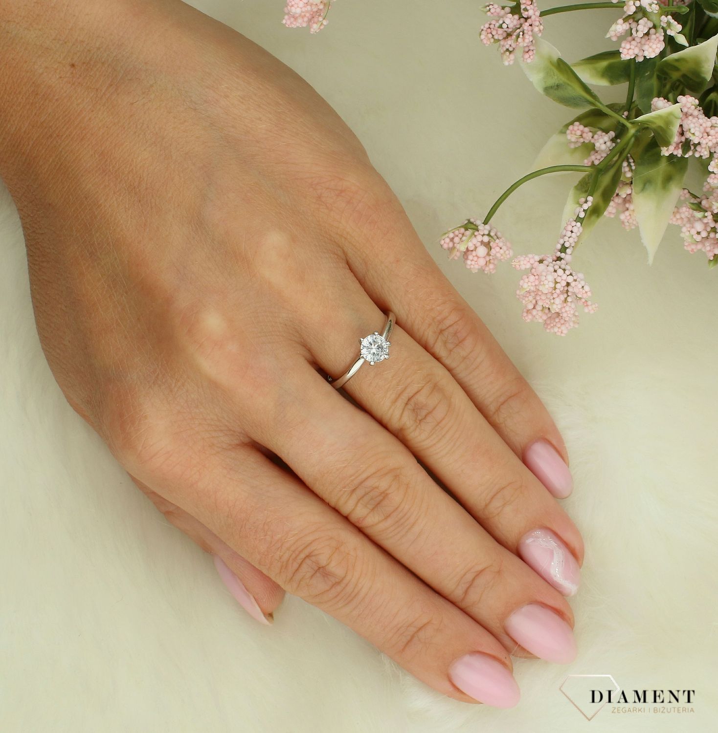 Srebrny pierścionek damski 925 z wystającą cyrkonią rozmiar 12 DIA-PRS-0639-925.jpg
