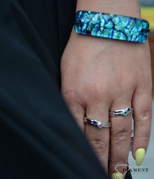 Pierścionek srebrny z różowym oczkiem Dall'Acqua. Stylowy pierścionek to dodatek, który sprawdza się w każdej stylizacji (4).JPG