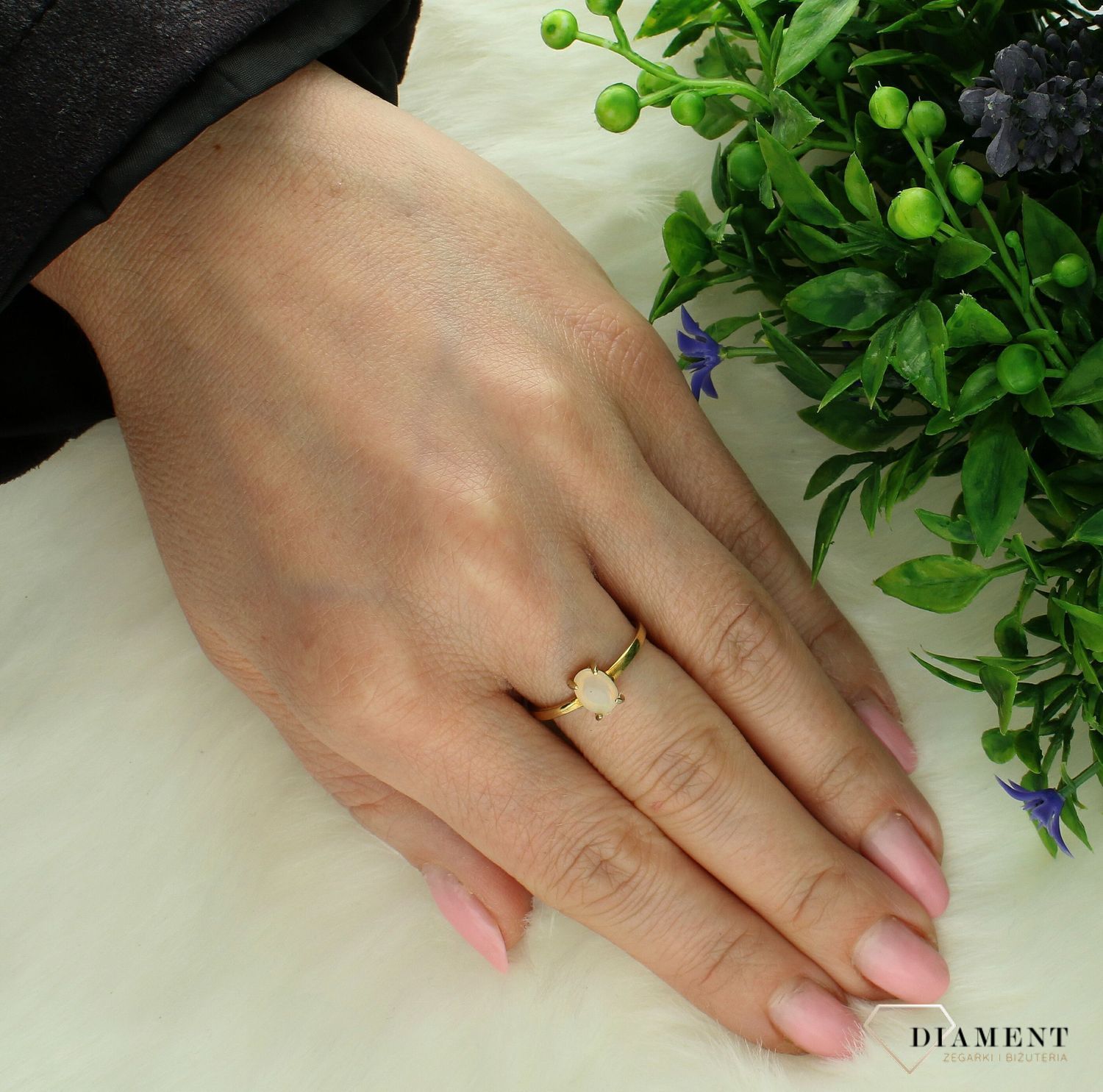 Srebrny pierścionek damski 925 pozłacany z kamieniem księżycowym rozmiar 17 DIA-PRS-10094-925 (2).jpg