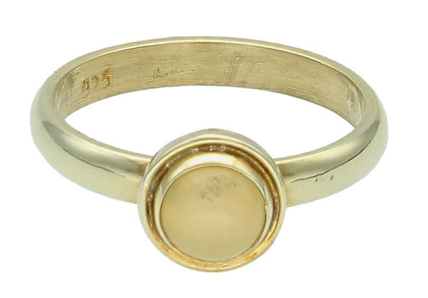 Pierścionek srebrny pozłacany próba 925, DIA-PRS-10100-925Srebrny pierścionek wykonany z najwyższej jakości srebra o prostej formie. Idealny pomysł na prezent dla każdej kobiety. Srebrny 1.jpg