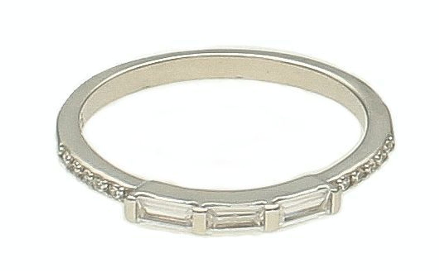 Srebrny pierścionek damski 925 prostokątne cyrkonie DIA-PRS-10112-925.  Srebrny pierścionek damski. Pierścionek srebrny z cyrkonią. Srebrny pierścionek damski z cyrkonią. Pierścionek damski na prezent. 2.jpg