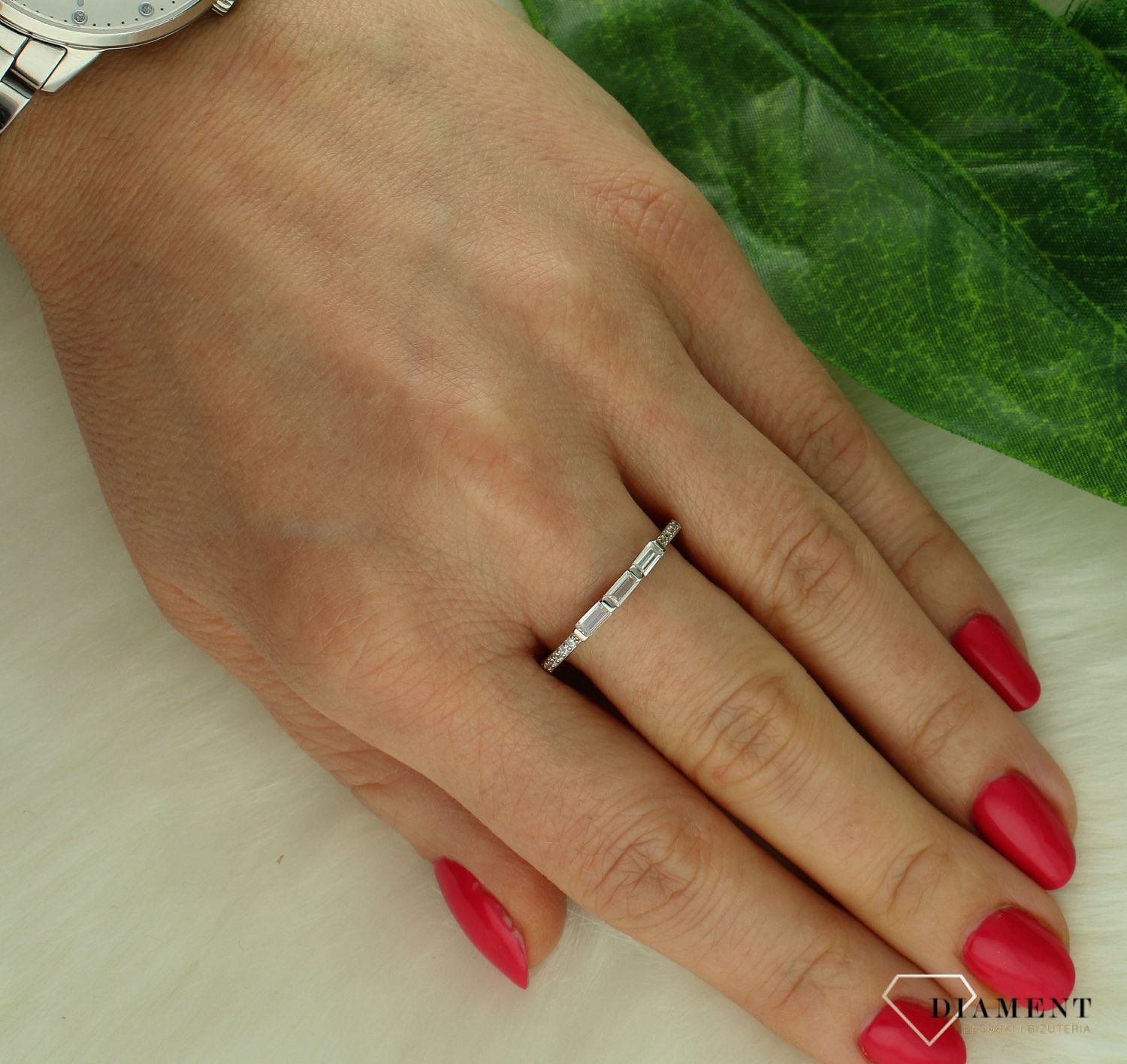 Srebrny pierścionek damski 925 prostokątne cyrkonie DIA-PRS-10112-925.  Srebrny pierścionek damski. Pierścionek srebrny z cyrkonią. Srebrny pierścionek damski z cyrkonią. Pierścionek damski na prezent. 2.jpg